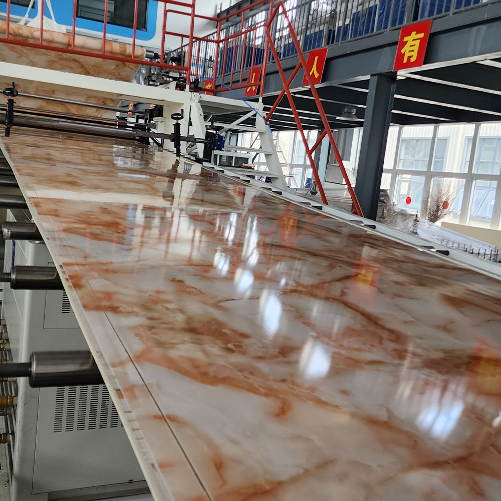M&aacute;quina de fabrica&ccedil;&atilde;o de folhas de m&aacute;rmore de PVC