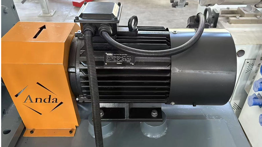 Motor de ímã permanente de alta eficiência