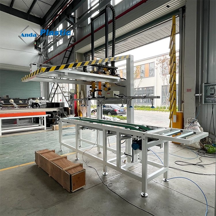 Linha de produ&ccedil;&atilde;o de painel