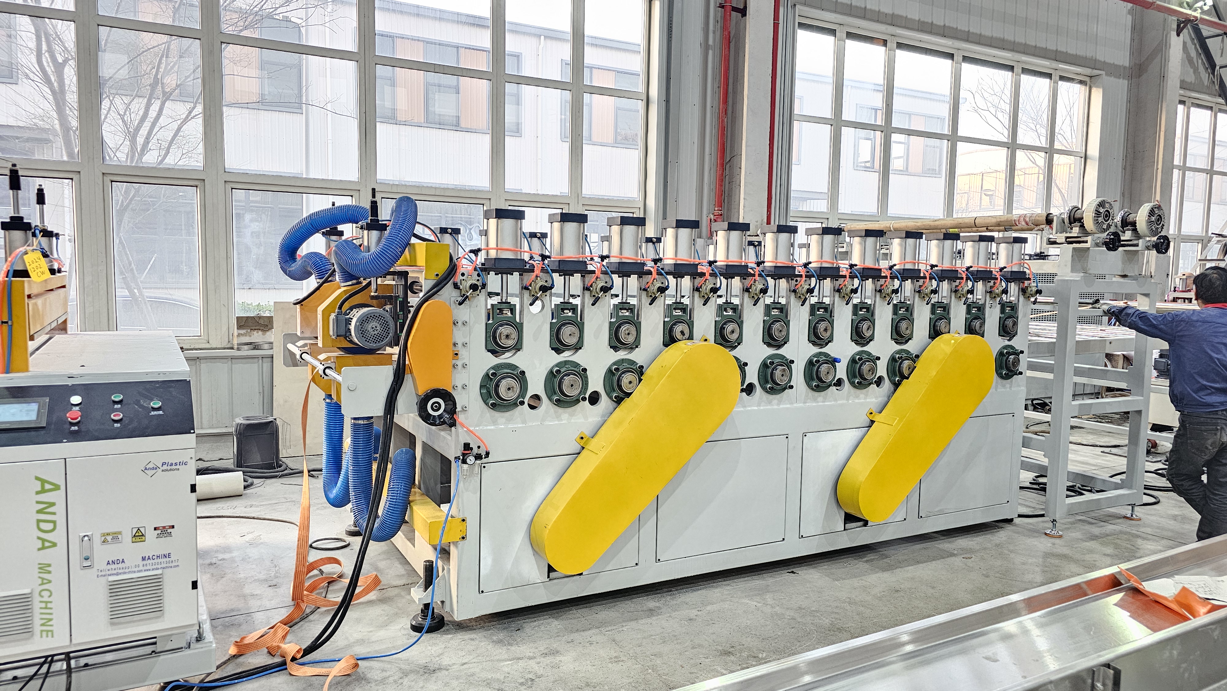 Linha de produ&ccedil;&atilde;o de placa de espuma WPC, m&aacute;quina de placa de espuma WPC, m&aacute;quina de fabrica&ccedil;&atilde;o de placa de espuma WPC, linha de produ&ccedil;&atilde;o de placa de espuma de pvc